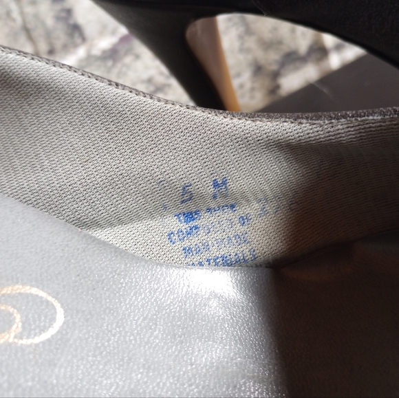 Women's Heels in Brown and Gray - Picture 2 of 15